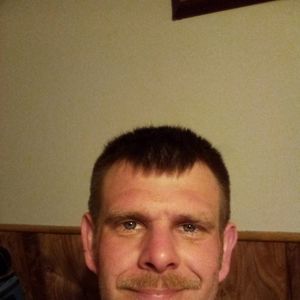 Meet your Posher, Dustin